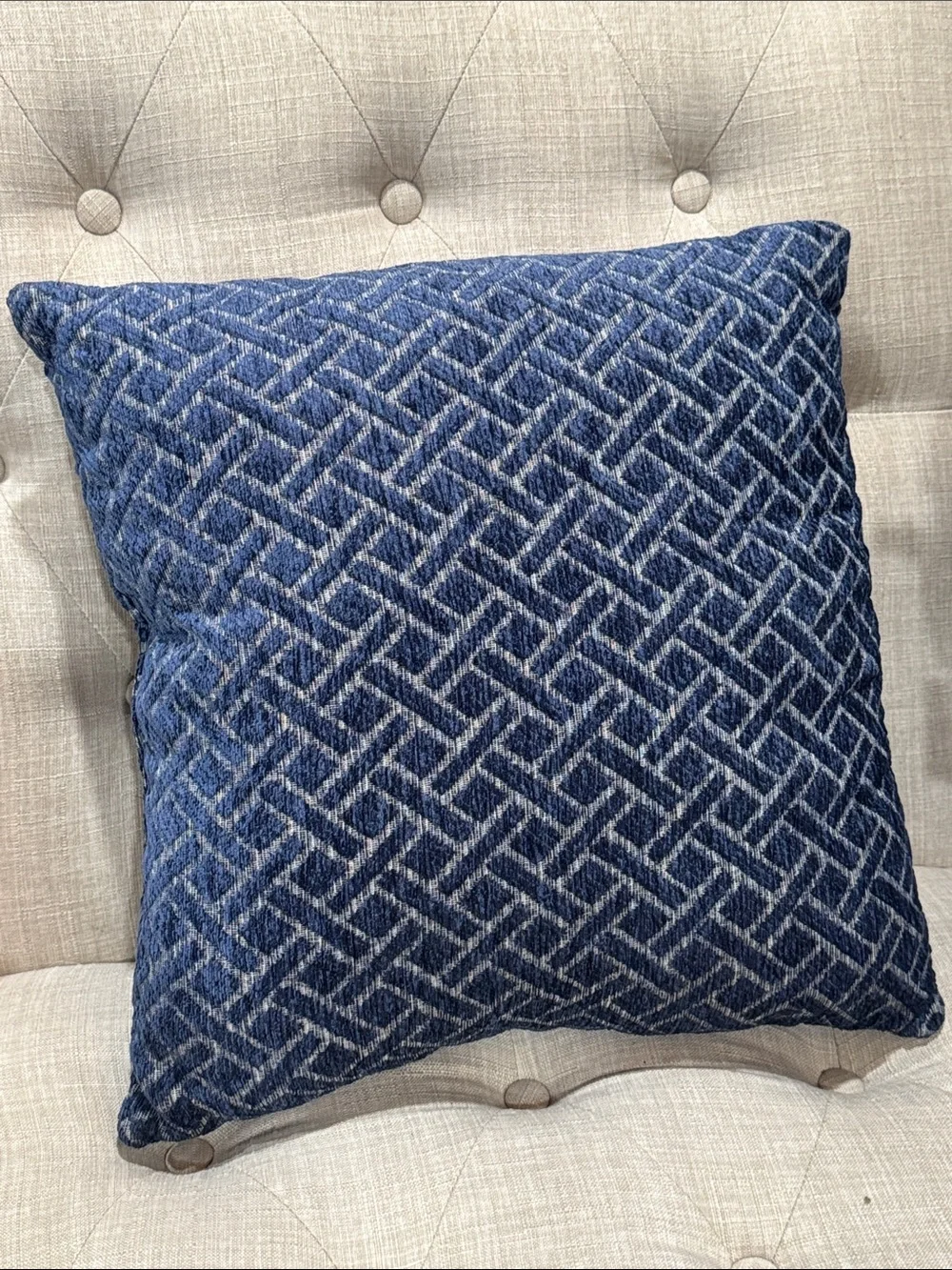 Blue Geometric Pattern Throw Pillow - Home Accents